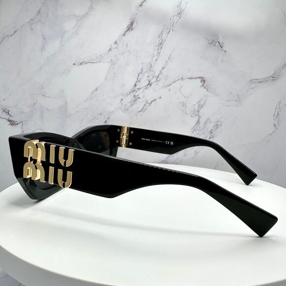 New MIU MIU Sunglasses New Black Acetate Gold Metal Logo Square Cat Eye - Picture 12 of 16
